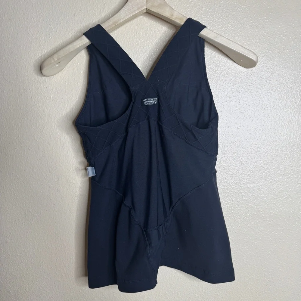 Lululemon Athletica Tank Top Women's Black 6 Deep V-Neck Racerback Performance - Picture 7 of 7
